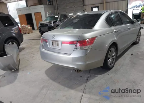 2011 Honda Accord 2.4 Ex-L z USA, uszkodzony, nr VIN 1HGCP2F82BA100214